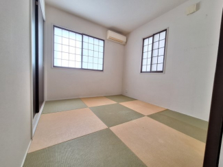 ２階の４．５帖の和室。