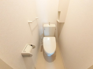 ゆったりとした空間のトイレです