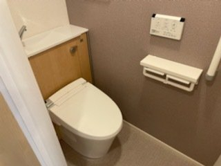 コンパクトで使いやすいトイレです