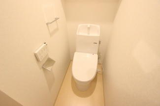 コンパクトで使いやすいトイレです