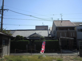 目の前の建物平屋建です。陽当り・通風大変良好です。