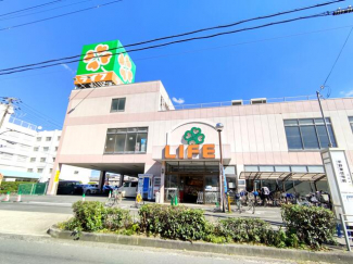 ライフ八尾竹渕店まで450m