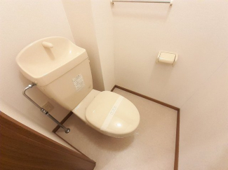 清潔感のあるトイレです