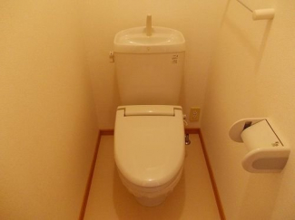 ゆったりとした空間のトイレです