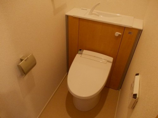 シンプルで使いやすいトイレです