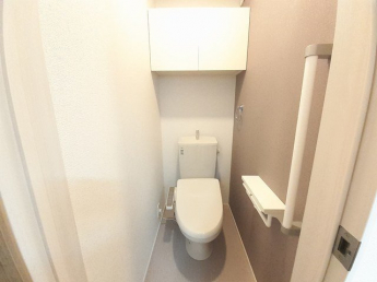 シンプルで使いやすいトイレです