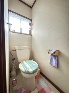 2階トイレです