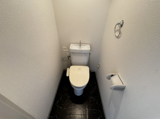 コンパクトで使いやすいトイレです