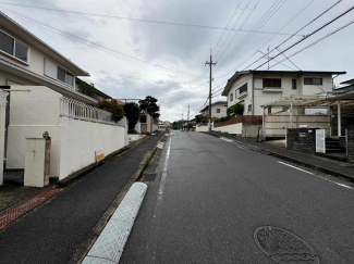 前面道路です