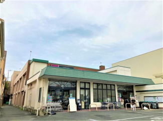 コーヨー松が丘店まで390m