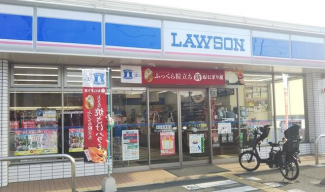 ローソン柏原石川町店まで600m