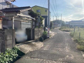 前面に建物がないので開けており開放感ある土地です。