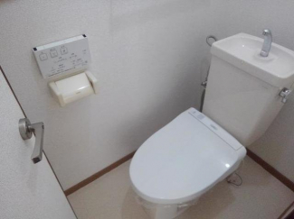 シンプルで使いやすいトイレです