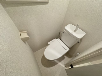 ゆったりとした空間のトイレです