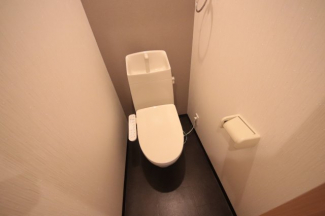 シンプルで使いやすいトイレです