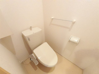 シンプルで使いやすいトイレです