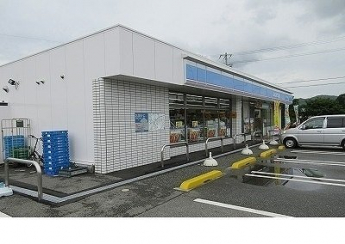 ローソン篠山インター店様まで450m