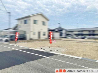 閑静な住宅街の中です。