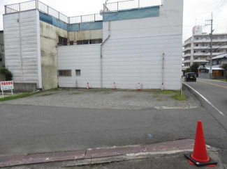 東温市横河原の駐車場の画像