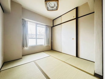 【寝室】
