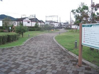 下田駅前公園まで300m