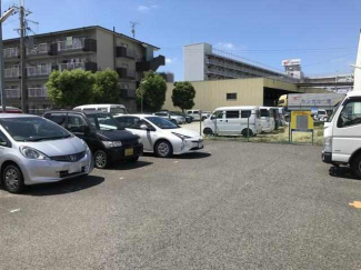 一津屋３丁目駐車場の画像