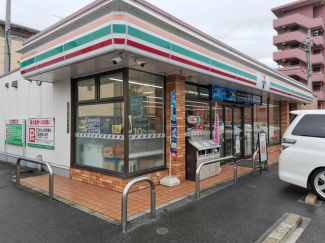 セブンイレブン大阪鶴町１丁目店まで183m