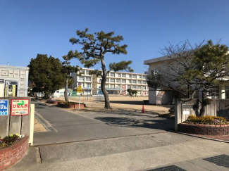 明石市立二見北小学校まで593m