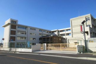 明石市立人丸小学校まで988m