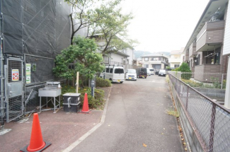 【駐車場】