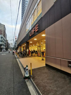 ライフ堺筋本町店まで585m