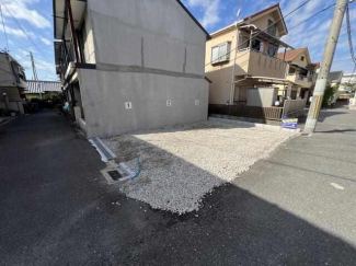 東大阪市六万寺町３丁目の駐車場の画像