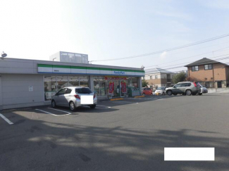 ファミリーマート南梅本店まで578m