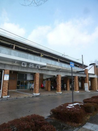 堅田駅まで2000m