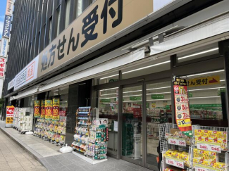 スギ薬局瓦町一丁目店まで109m