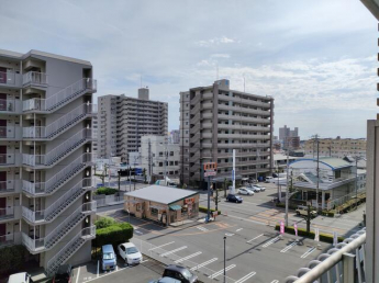 エバーグリーン松山１号館の画像