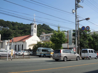 八幡浜聖母幼稚園まで216m