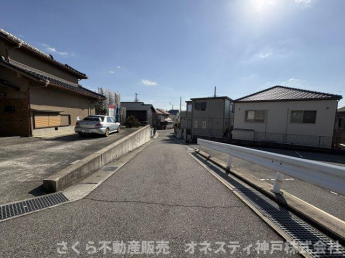 前面道路、公道幅員約4.5ｍ