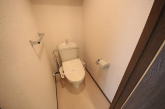 シンプルで使いやすいトイレです