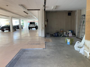 富田林市若松町　倉庫・店舗　土地約３００坪　大型テント屋根　貨物用ＥＶの画像