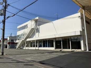 富田林市若松町　倉庫・店舗　土地約３００坪　大型テント屋根　貨物用ＥＶの画像