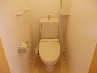 ゆったりとした空間のトイレです