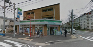 コンビニまで270m