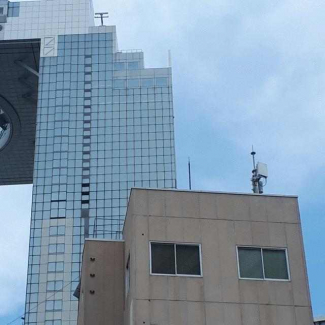 梅田スカイビル空中庭園展望台区画の南側の立地