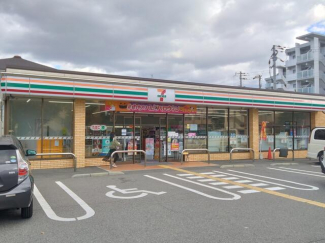 セブンイレブン大阪長居東１丁目店まで371m