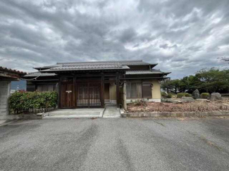 ９ＳＬＤＫの木造住宅。　全てを更地にすることも可能ですが、活