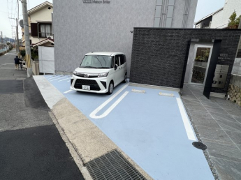 【駐車場】