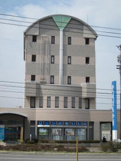 愛媛信用金庫とべ中央支店まで509m