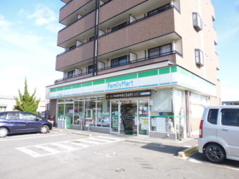 ファミリーマート 枚方招提北町まで250m