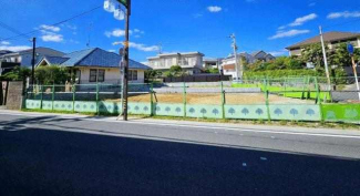 南向き　更地　完成宅地　建築条件なし売り土地